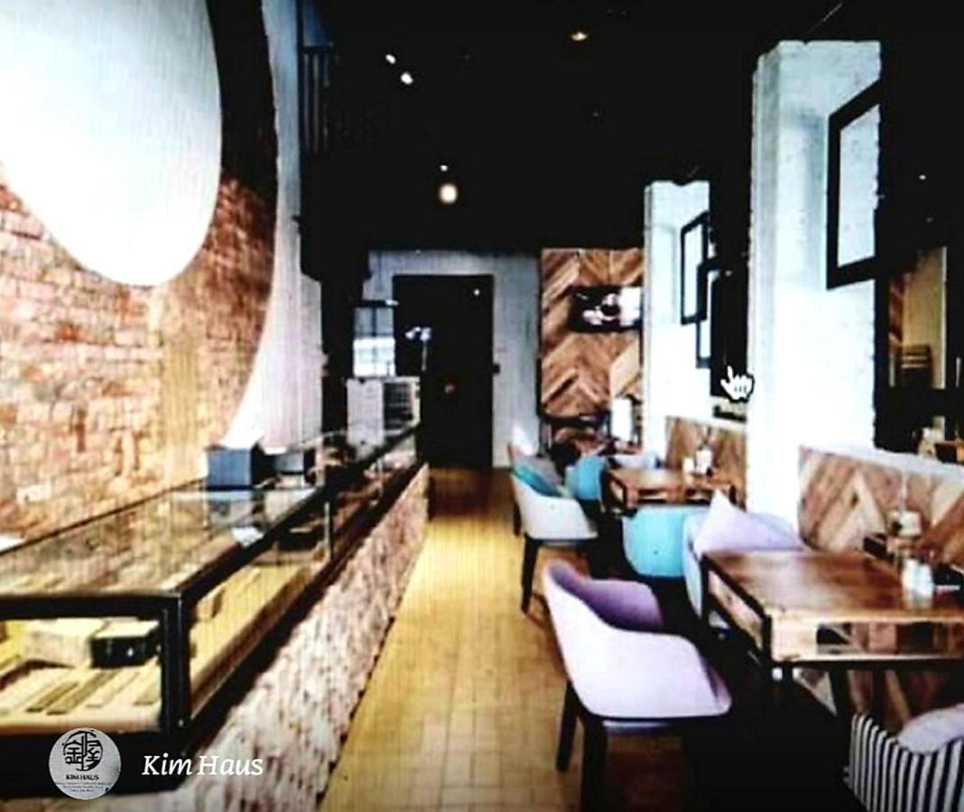 Hotel Kim Haus Loft George Town Esterno foto