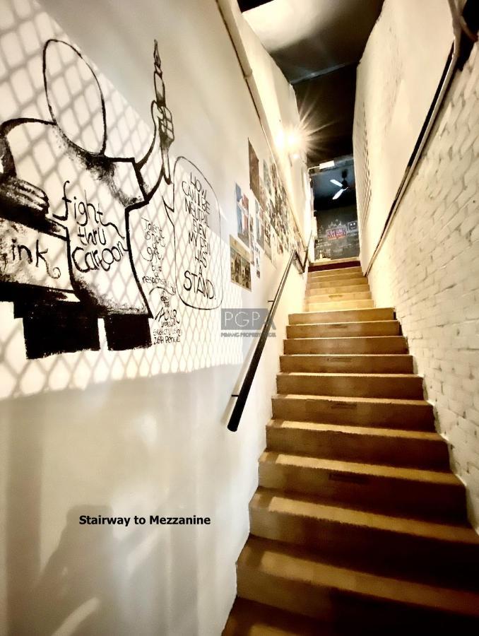 Hotel Kim Haus Loft George Town Esterno foto